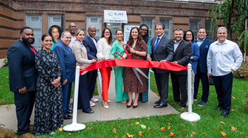 RWJ Barnabas Health and Saint James Health Celebrate National Health Center Week, Open new Health Center at Newark’s East Side High School